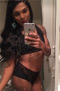 Roma Trav Thais Melo 388 32 39 396 foto selfie 51