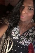 Roma Trav Thais Melo 388 32 39 396 foto selfie 56