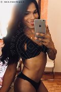 Roma Trav Thais Melo 388 32 39 396 foto selfie 139